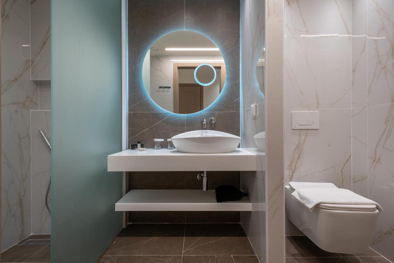 Grand Patelli Hotell Myrina Exteriör bild